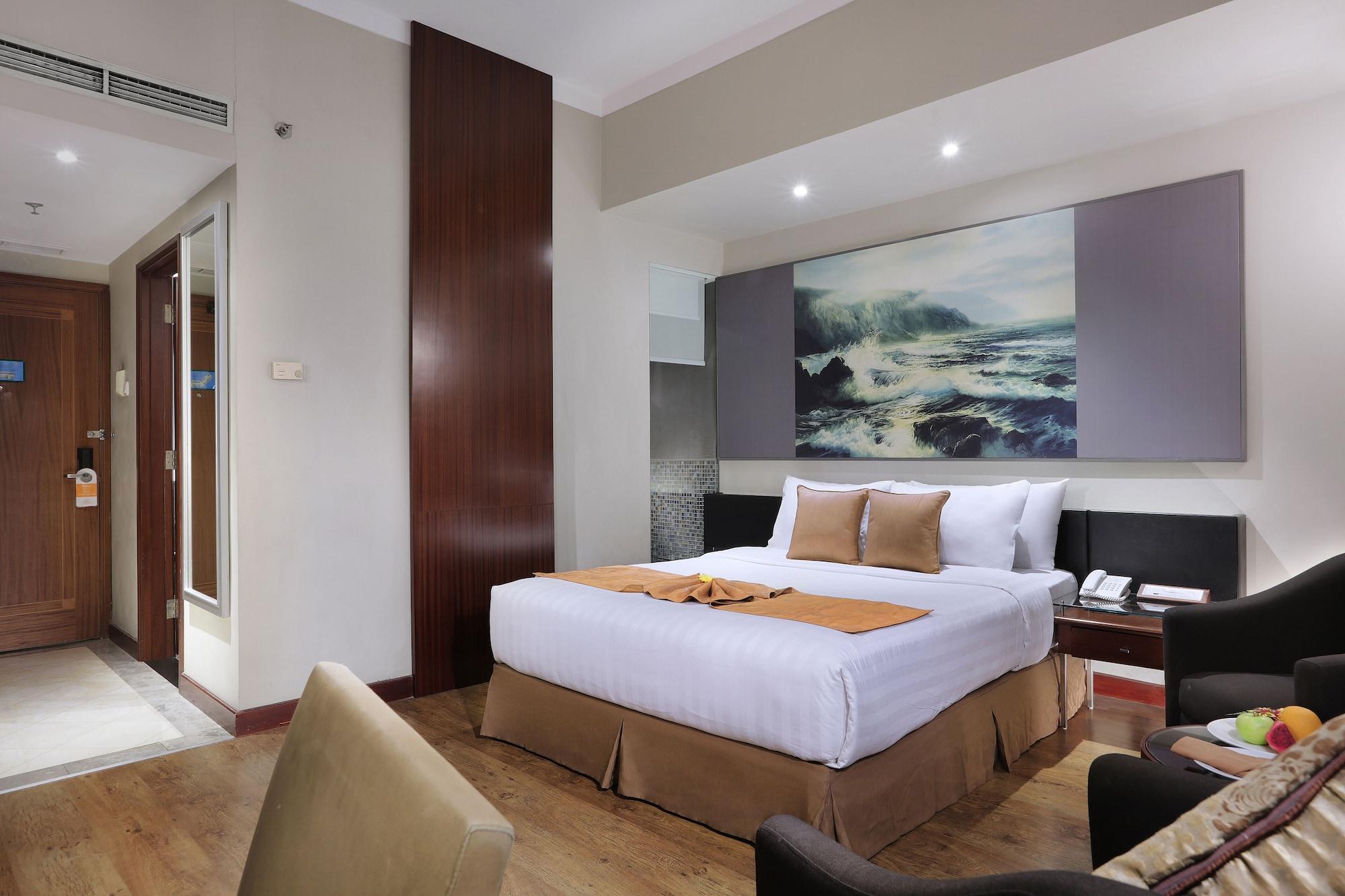 Grand Candi Hotel Semarang Exterior photo