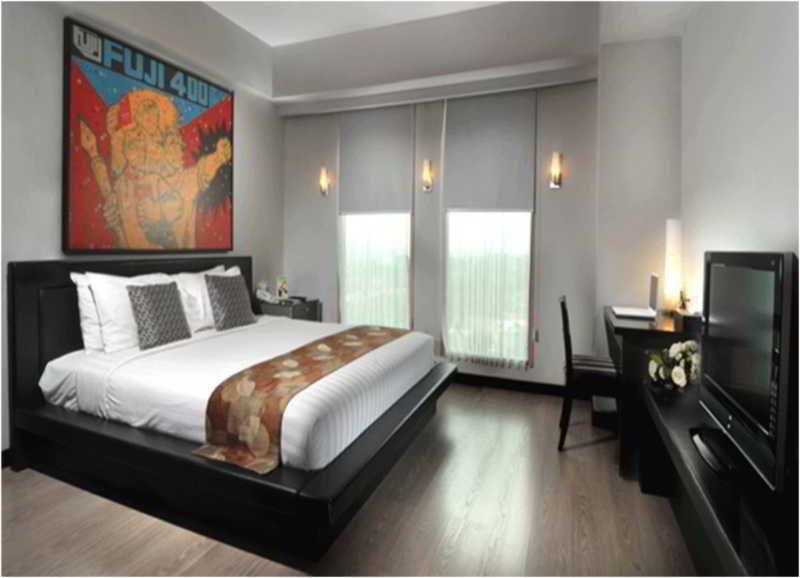 Grand Candi Hotel Semarang Exterior photo
